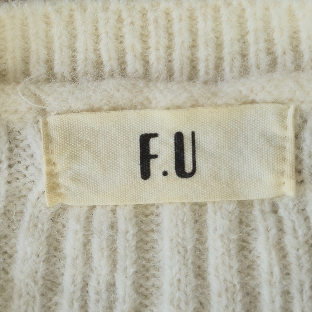 YesStyle Cream Cardigan Sweater Ribbed Knit w/ Buttons Korean Style One Size - Picture 4 of 7